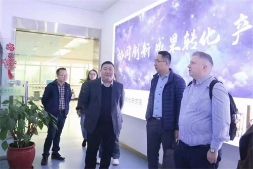 1711349757903654.png 1热烈欢迎英国RANDOX生物部项目总监Chris博士一行莅临我司交流访问(1).png