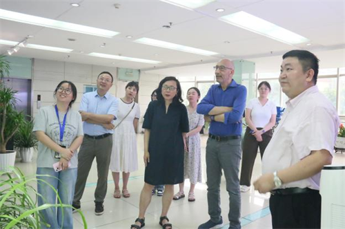 1721625277679490.png 1热烈欢迎瑞典卡罗林斯卡医学院医院临床前实验室主任、纳米载药专家Moustapha Hassan教授一行到威斯腾生物转化研究院交流访问.png